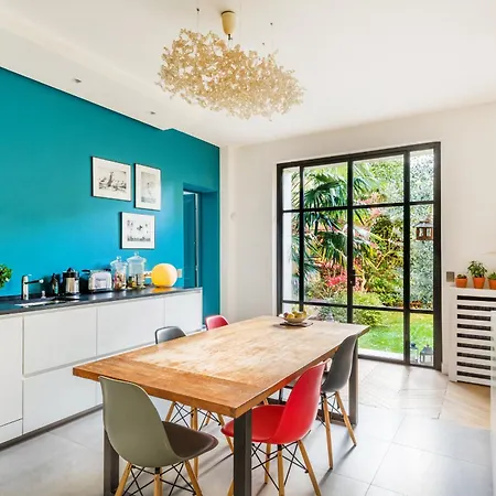 Elegant 4 - Bedroom With A Garden, 16 By Easyflat Appartamento